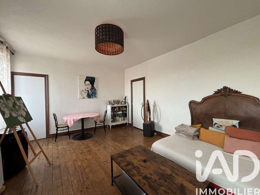 Appartement 485 m² à Chambeon  - photo 8