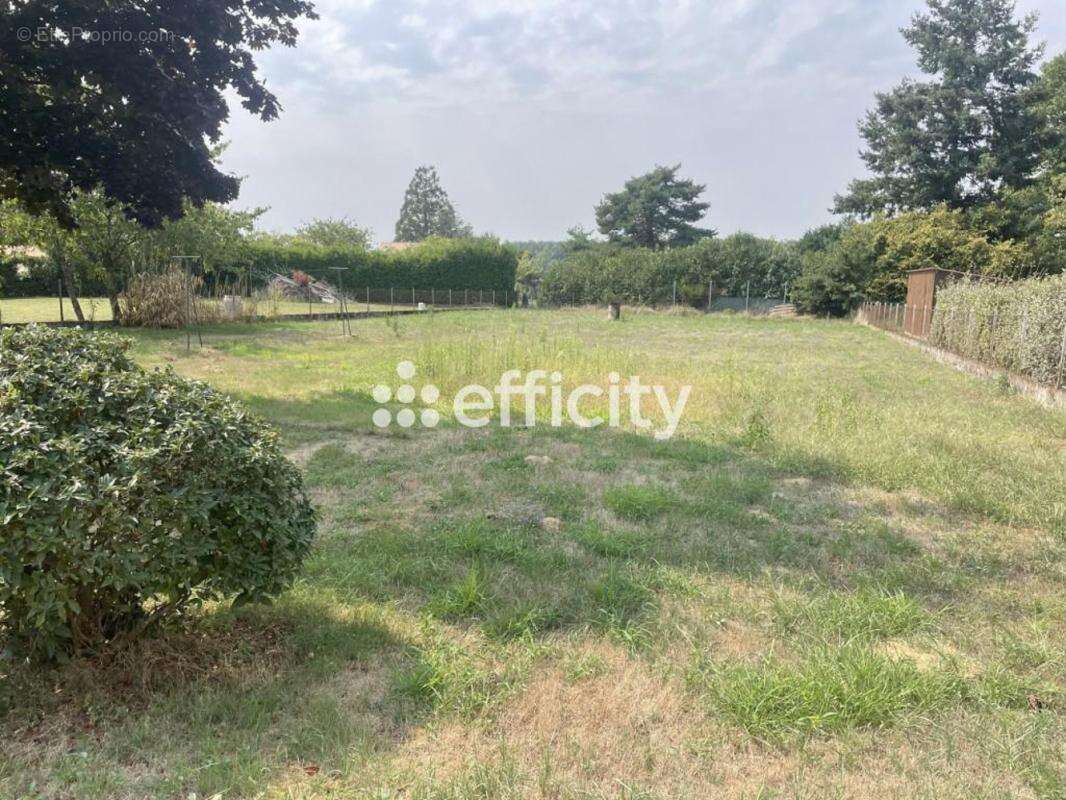 Maison 2 pièces 42 m² à vendre à Lavare (72390) - photo 2