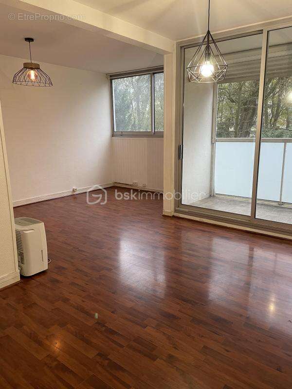 Appartement à SAVIGNY-SUR-ORGE