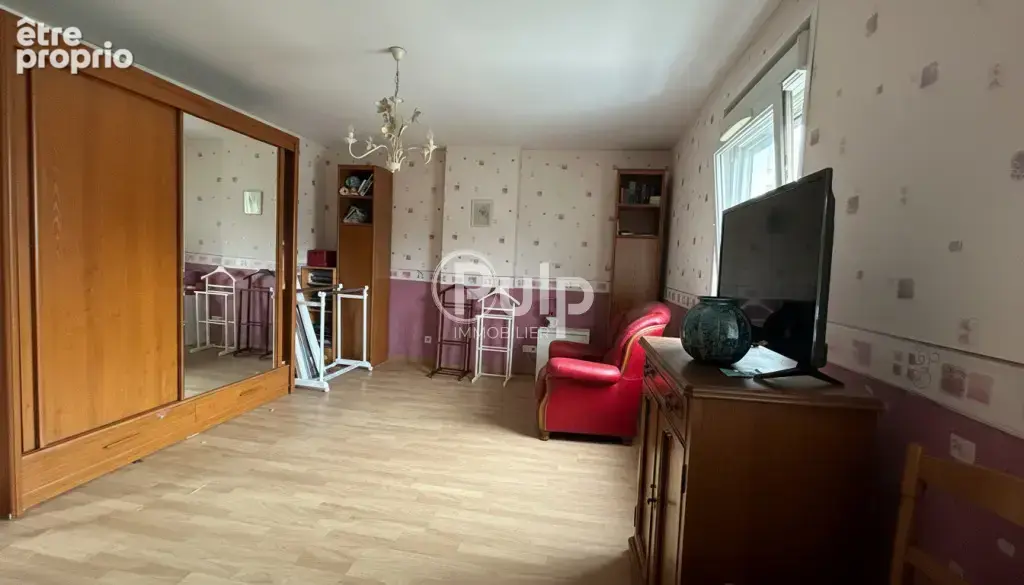 Maison semi-plain-pied 4 chambres, jardin et grand garage sur Rouvroy village - photo 6
