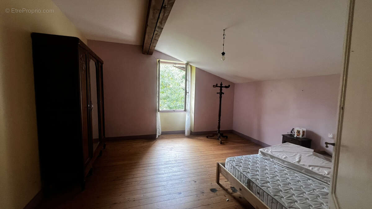 Maison à CAMBLANES-ET-MEYNAC