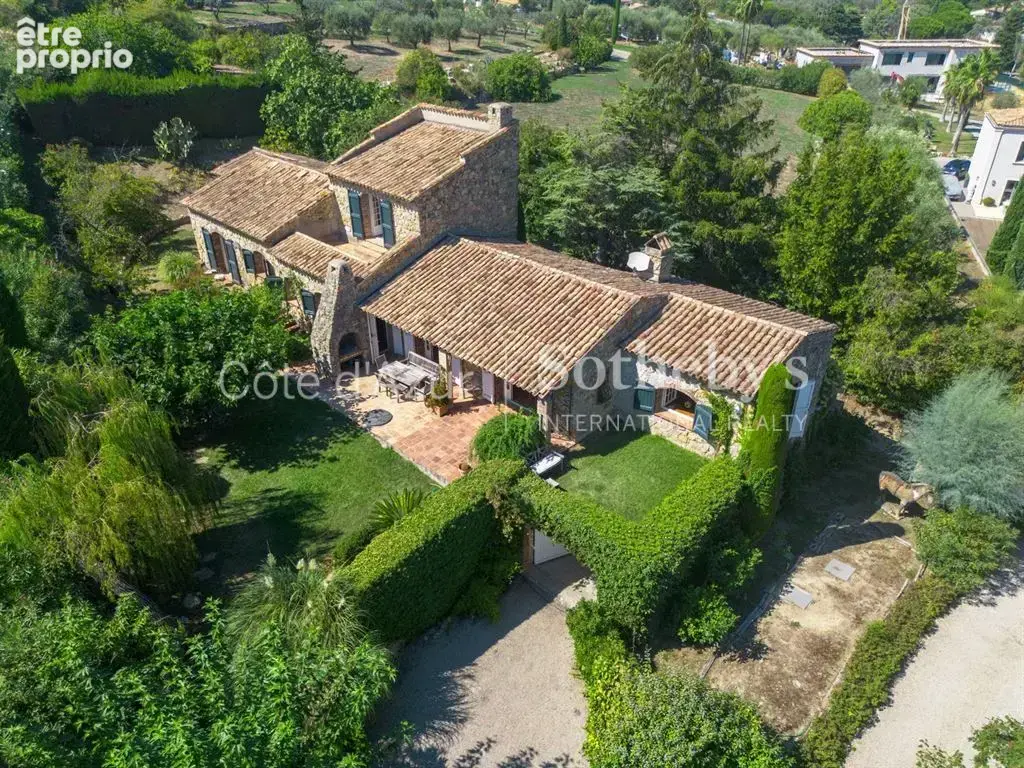 Maison à MOUANS-SARTOUX