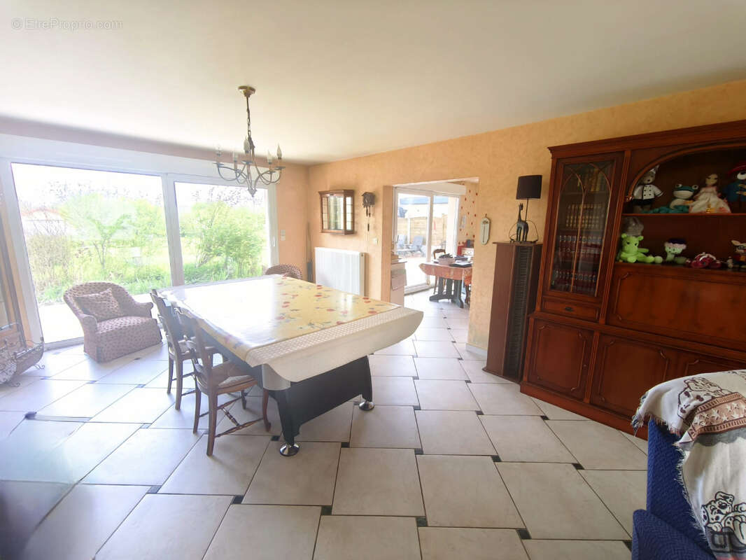 Maison à NORDAUSQUES