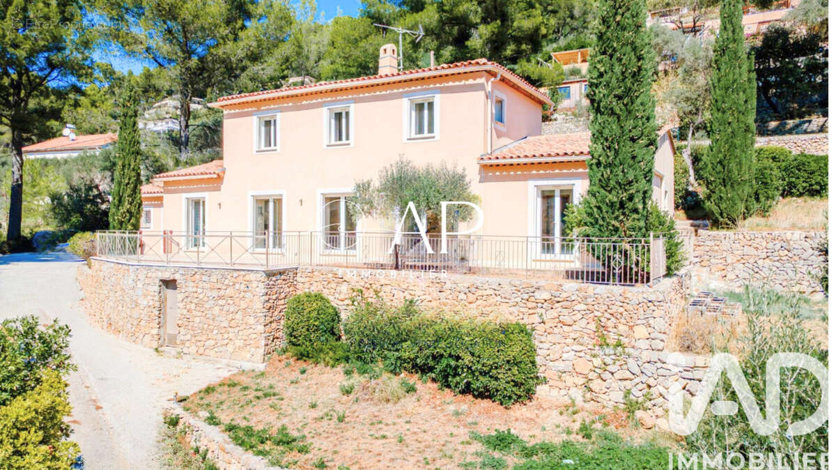 Photo 2 - Maison à LA VALETTE-DU-VAR