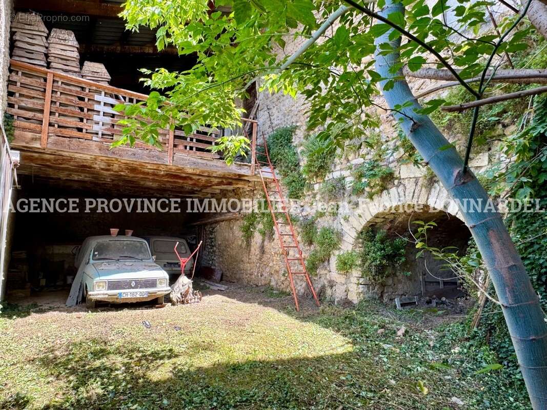 Maison à VISAN