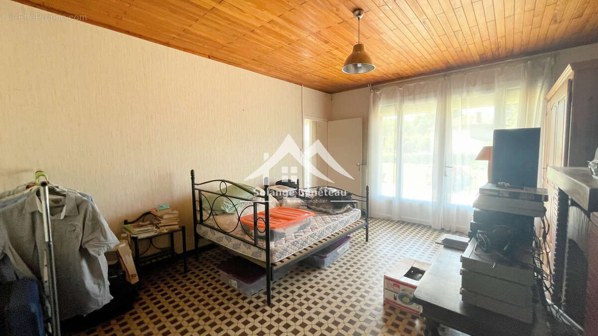 Maison à HOUEILLES