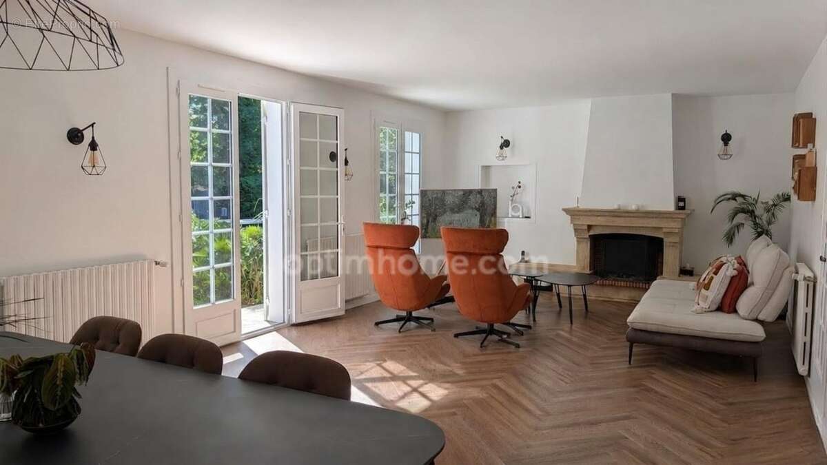 Propriété d'exception CESTAS REJOUIT 235 m2 6 chambres garage et piscine - photo 4