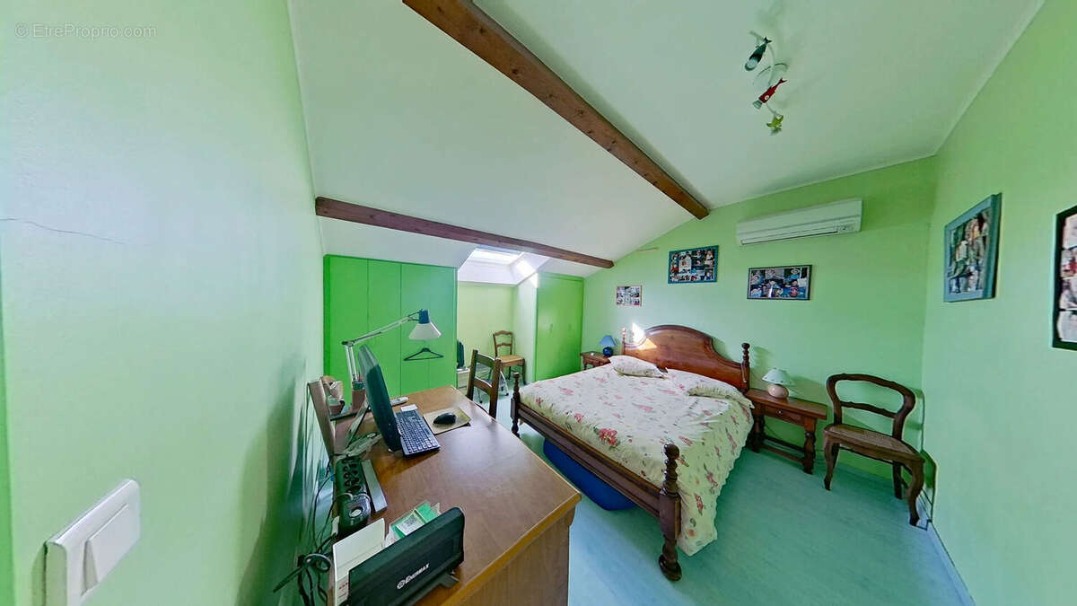 Maison à DECINES-CHARPIEU