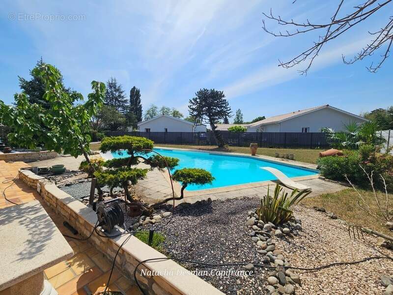 Maison à SAINT-MEDARD-EN-JALLES