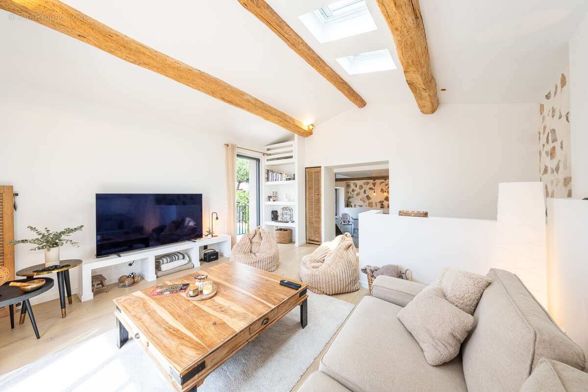 Maison à VILLENEUVE-LOUBET
