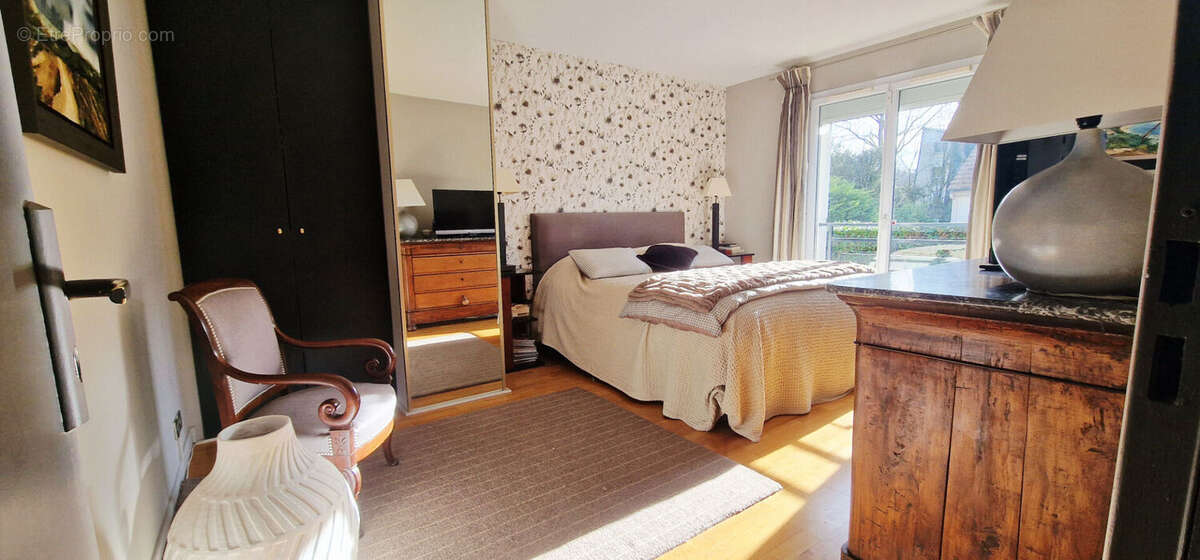 Maison à VILLE-D'AVRAY