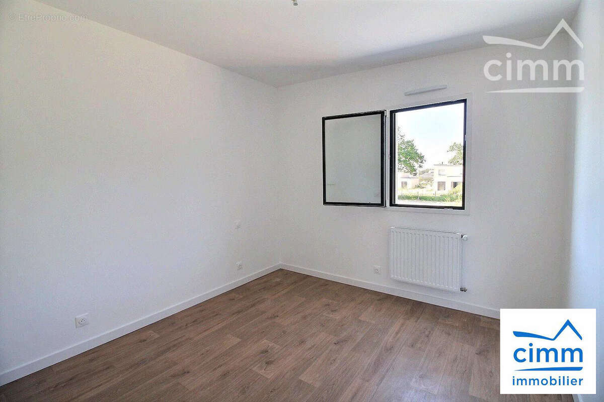 Maison à NOYAL-CHATILLON-SUR-SEICHE