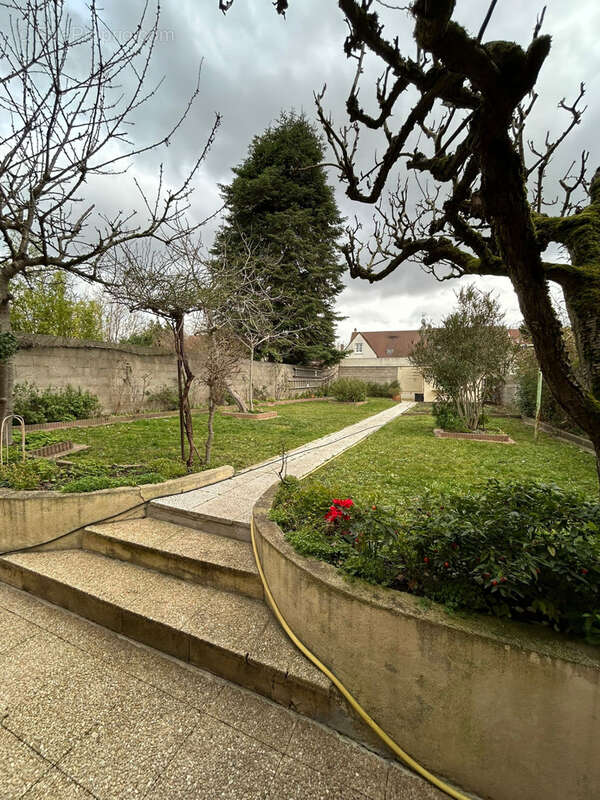 Maison à DRANCY