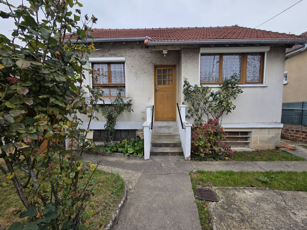 Maison à SAVIGNY-SUR-ORGE