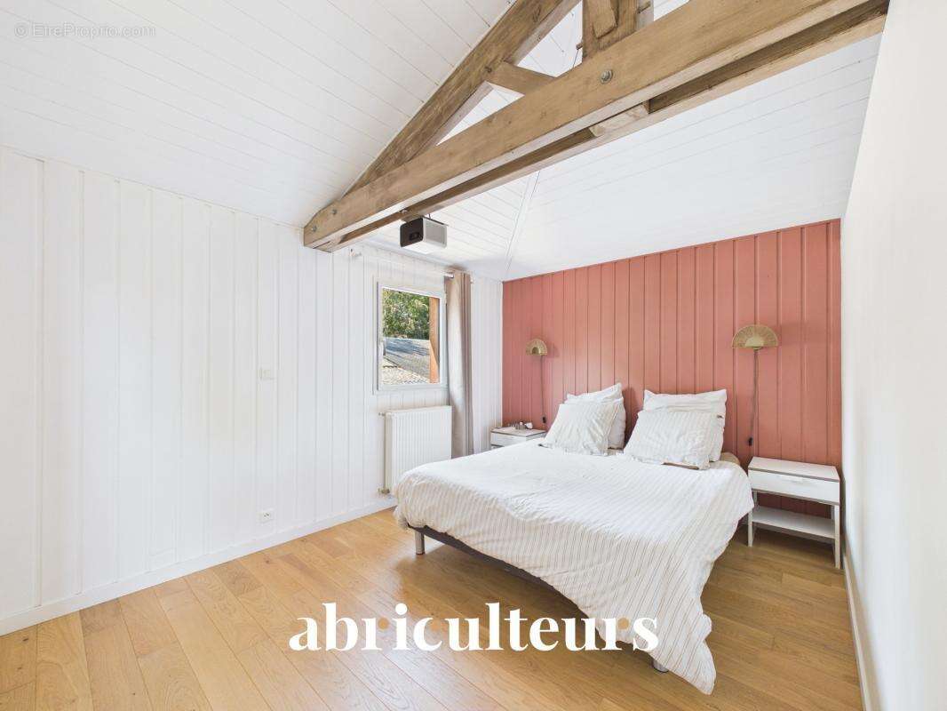Maison ancienne de charme en parfait état en vente à La Martinière / Le Pellerin (44640) - photo 8