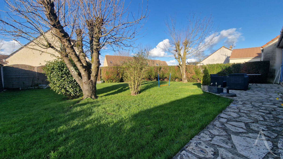 Maison à BUCHELAY