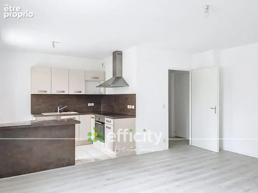 Appartement à BRIE-COMTE-ROBERT