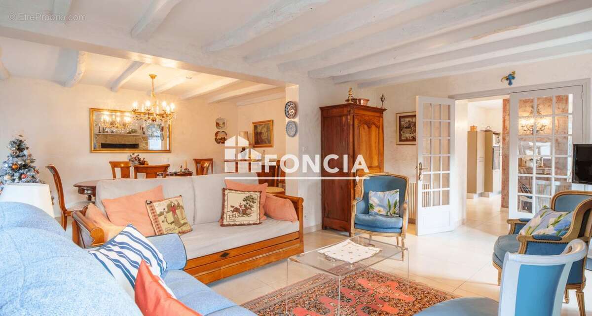 Maison à ORADOUR-SUR-GLANE