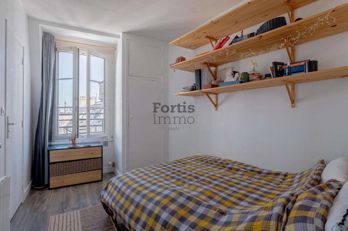 Appartement à PARIS-18E