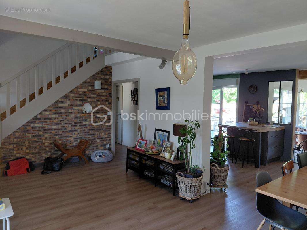 maison 5 pièces 131 m² - photo 4