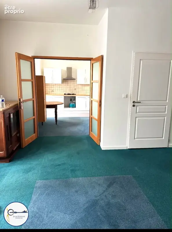 Appartement - 81,36 m2 - 7 pièces - photo 5