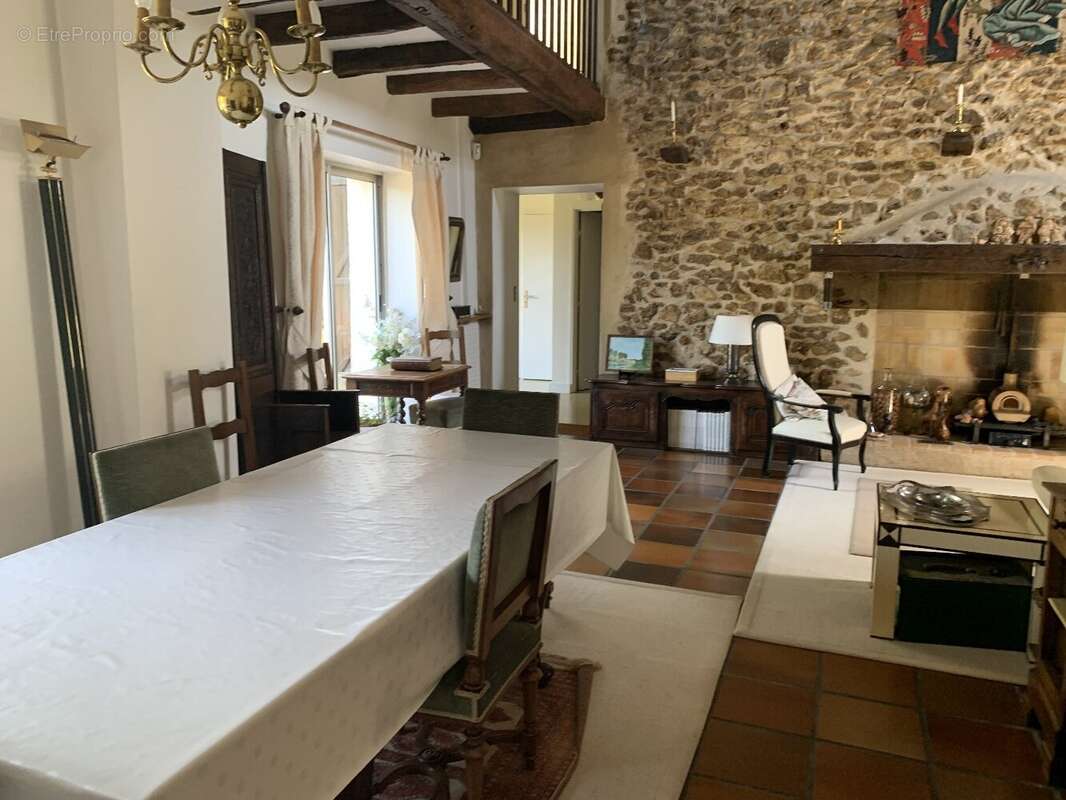 Maison à EGLY