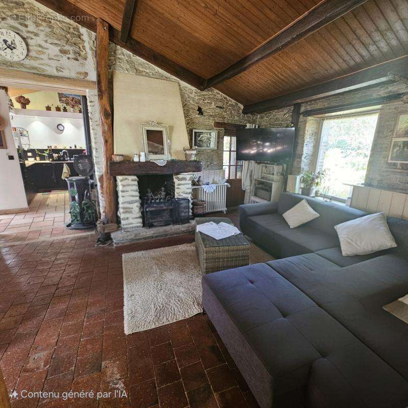 Maison à MAREUIL-SUR-LAY-DISSAIS