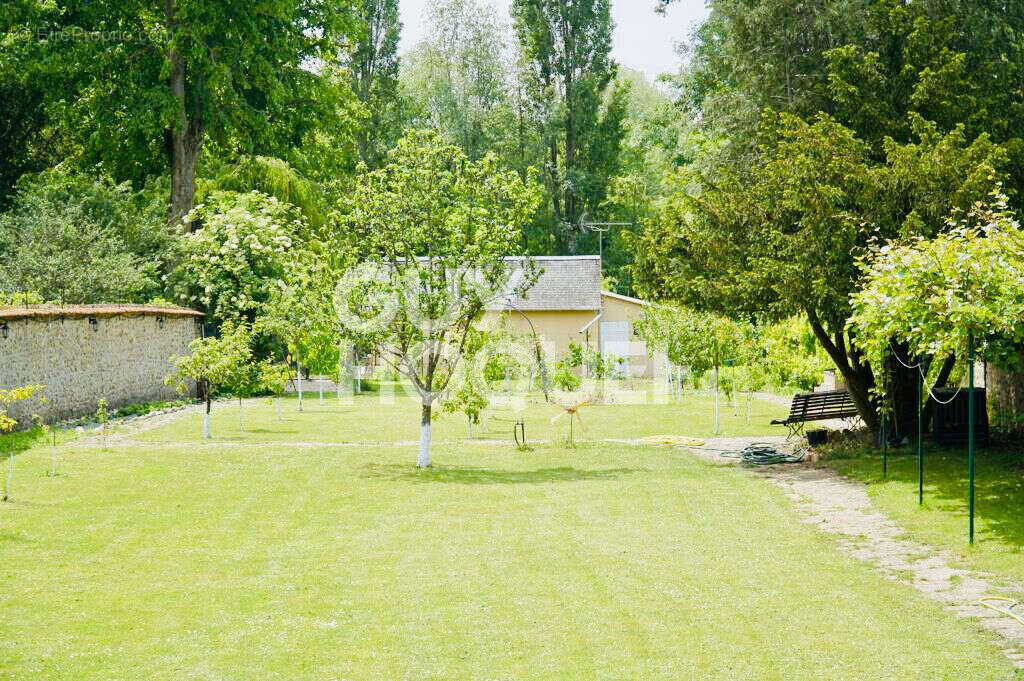 Maison à CLOYES-SUR-LE-LOIR