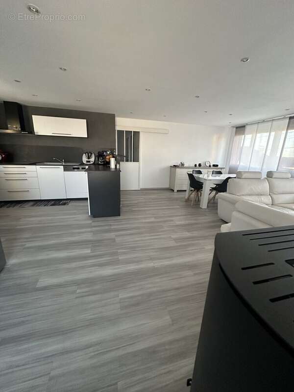 Maison à COMBLES-EN-BARROIS