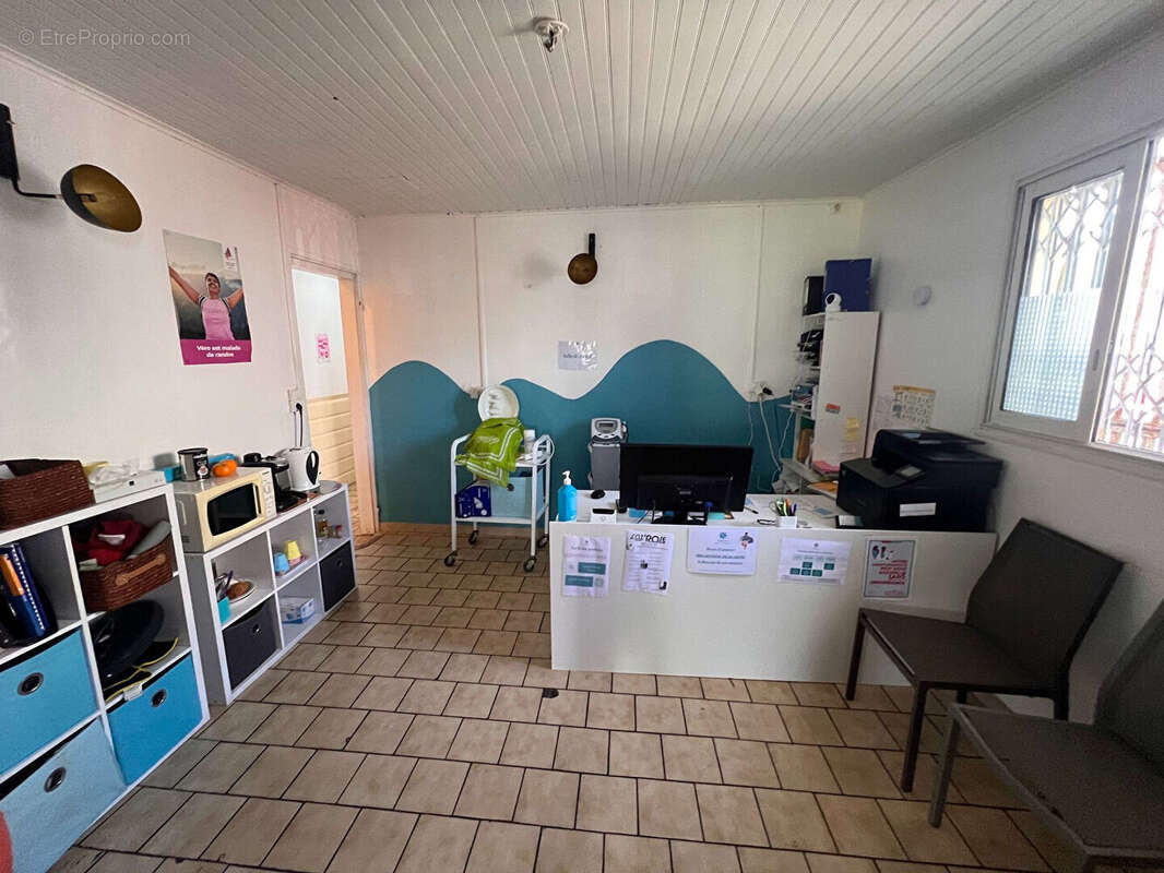 Commerce à SAINT-PIERRE