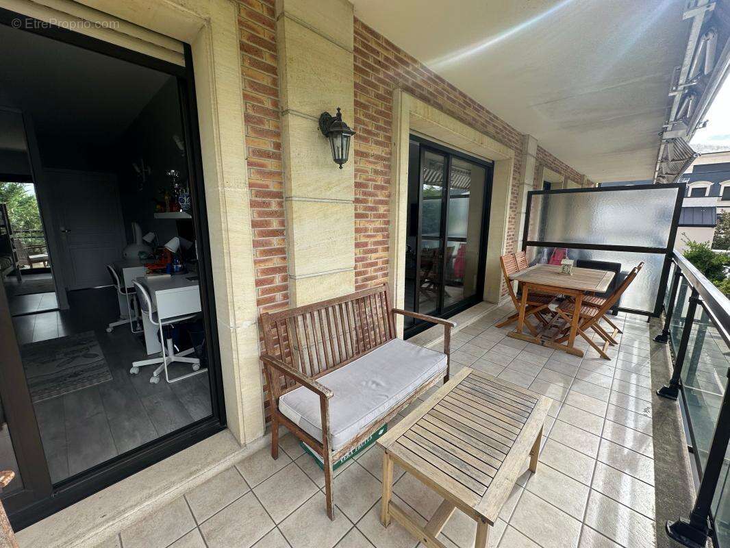 Appartement à SAINT-MAUR-DES-FOSSES