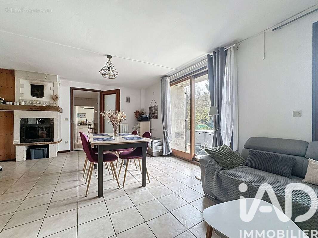Maison 118 m² à Vauciennes  - photo 2