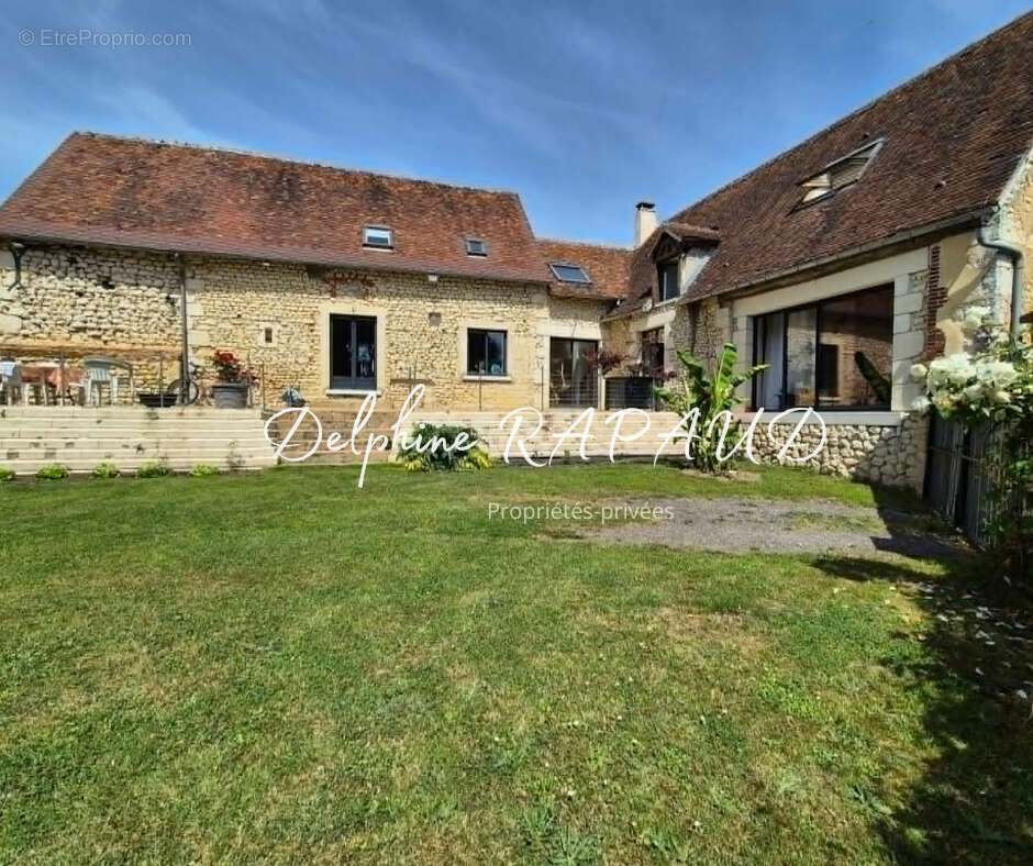 Maison à REMALARD