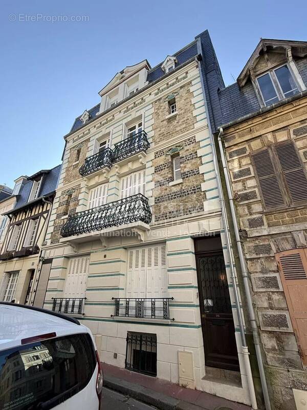 Appartement à TROUVILLE-SUR-MER