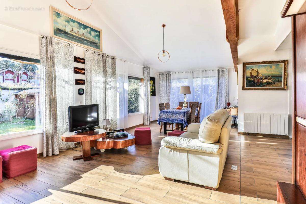 Maison à GUJAN-MESTRAS