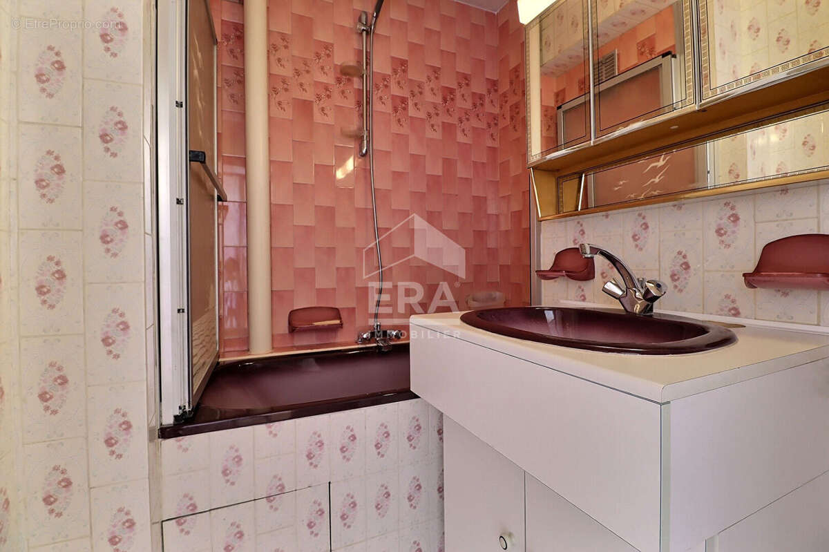 Appartement à AUBERVILLIERS