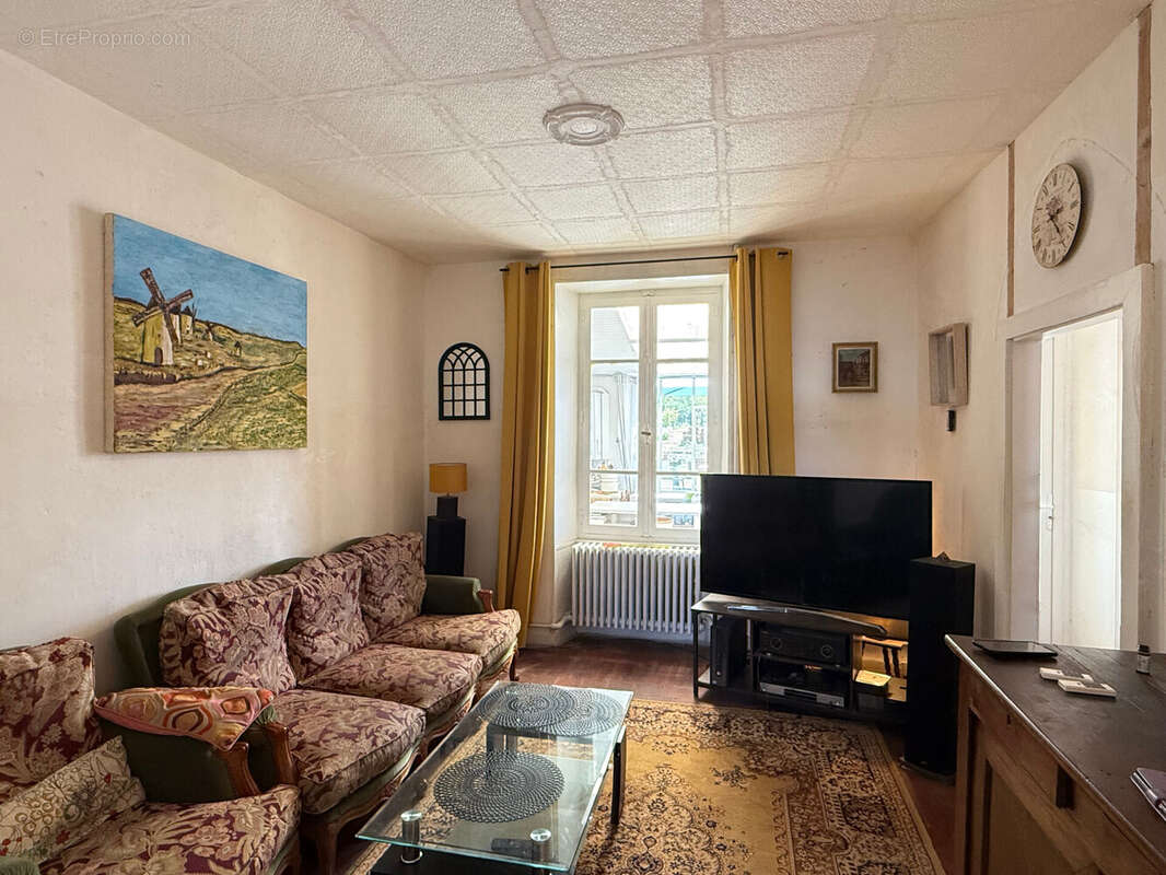 Maison 97 m² à Urciers  - photo 2