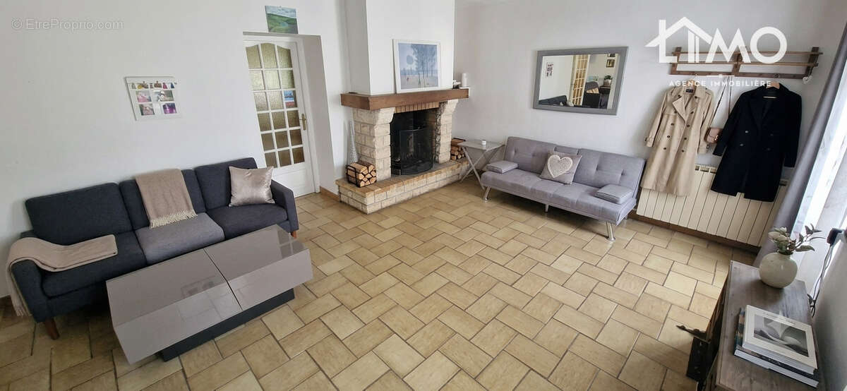 Maison 134 m² à Saint-Christophe  - photo 6