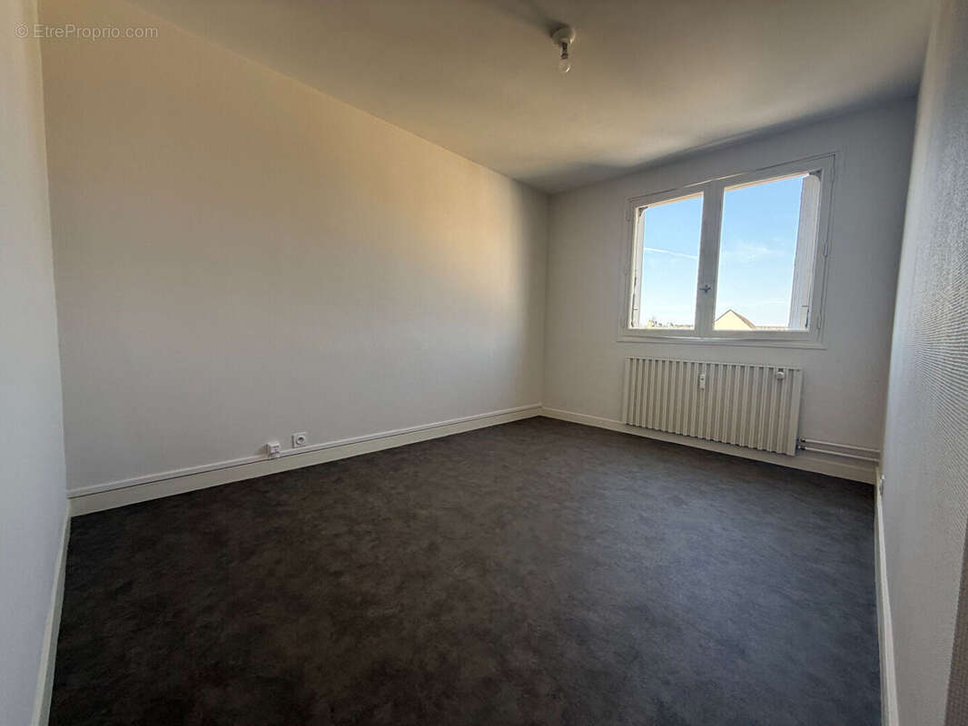 Appartement Montluçon T3 avec garage, ascenseur et balcon - photo 6