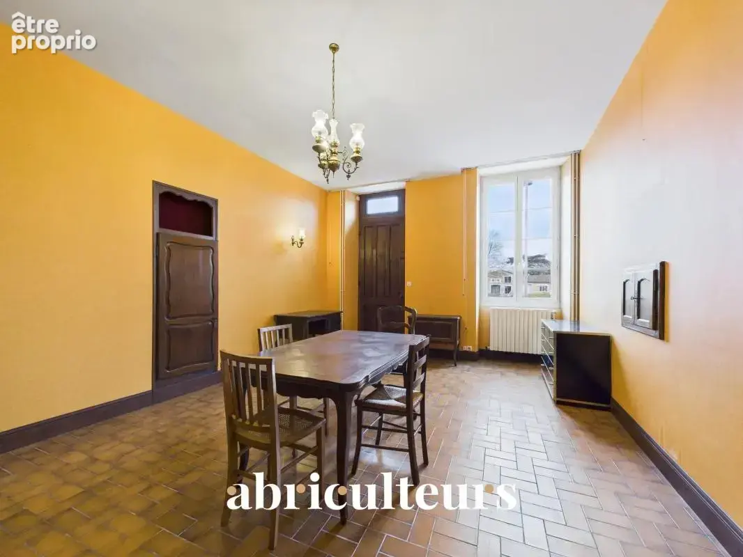 Maison de Maître À deux pas des bords de la Charente en vente à Jarnac (16200) - photo 7