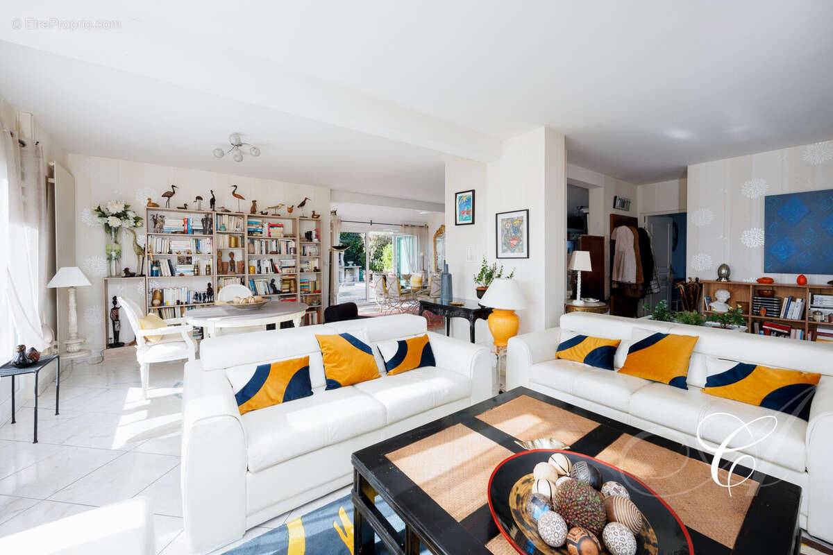 Maison à SAINT-MELOIR-DES-ONDES