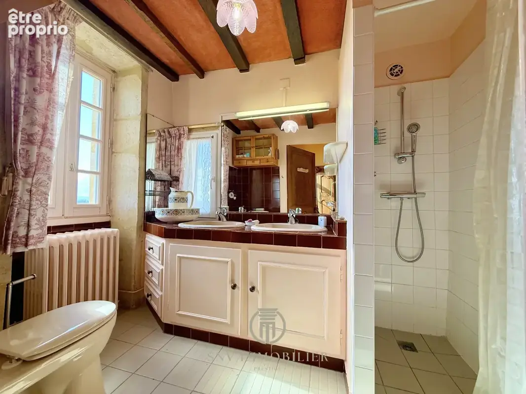 Maison de caractère du XVII ème siècle dans un village pittoresque avec jardin, piscine, atelier... - photo 25