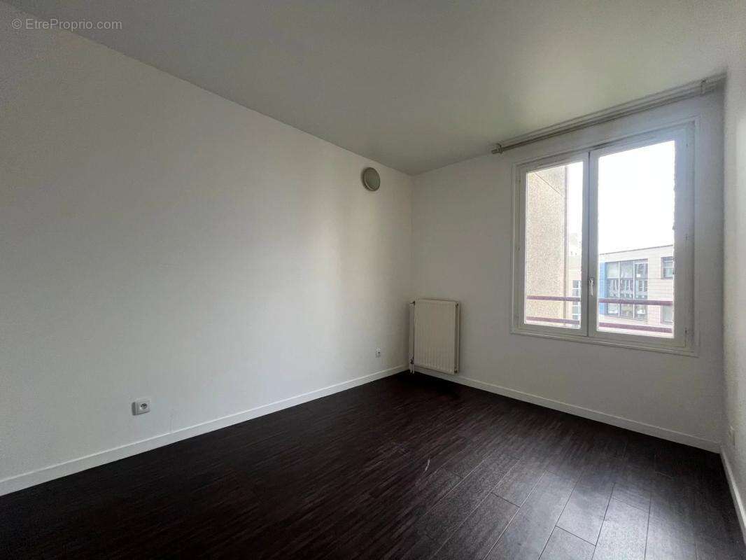 Appartement à MONTIGNY-LE-BRETONNEUX