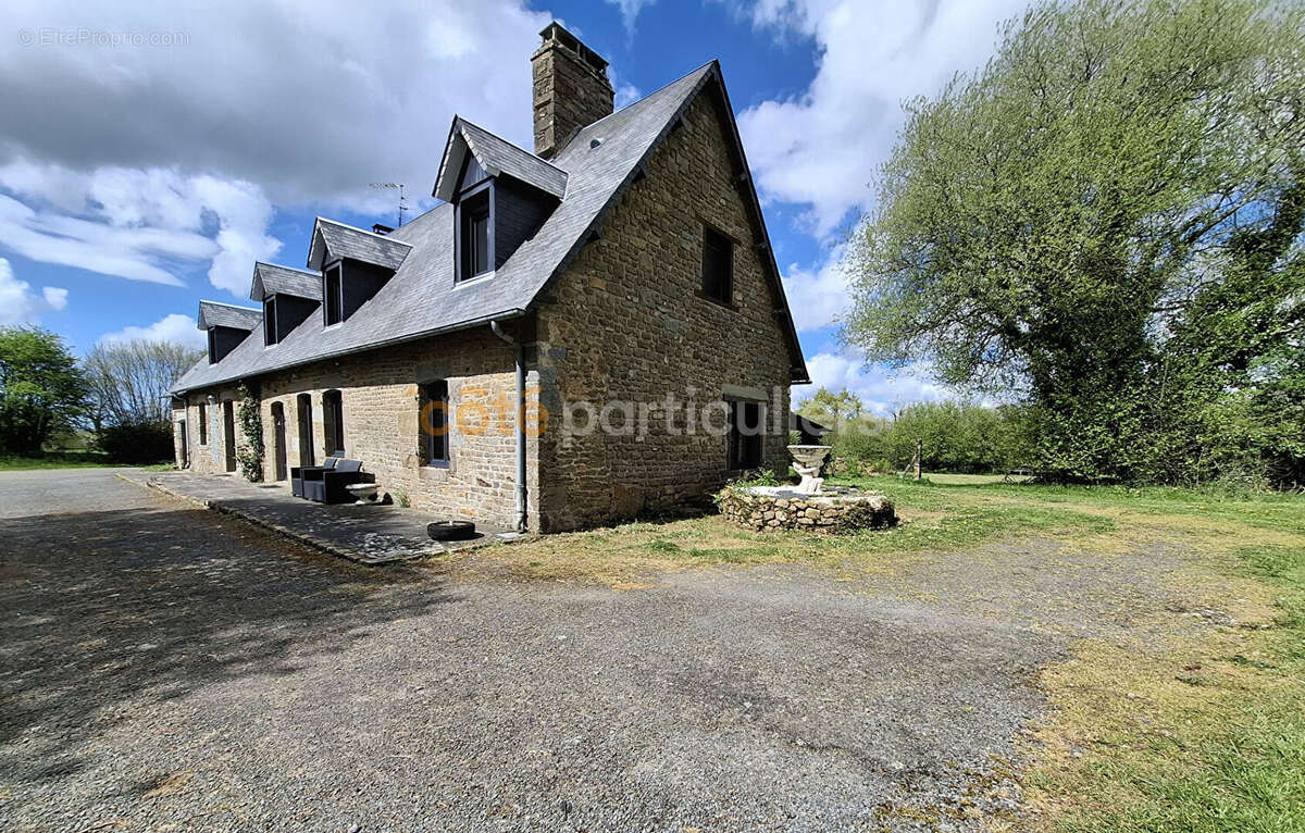 Maison à LE LUOT