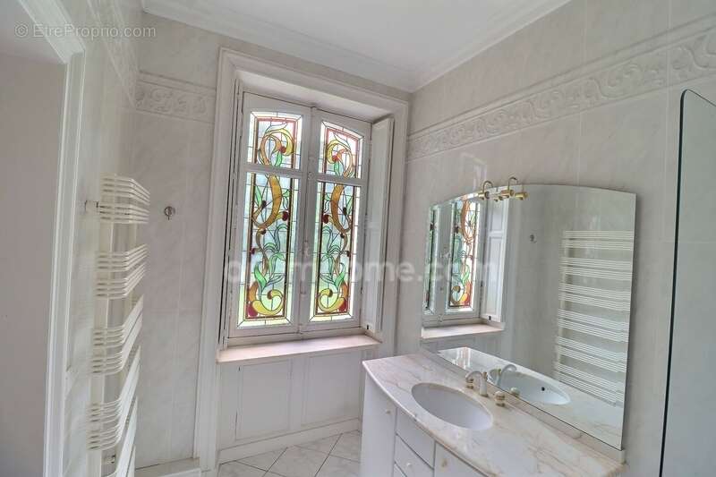 Maison à LA CHAPELLE-SUR-ERDRE