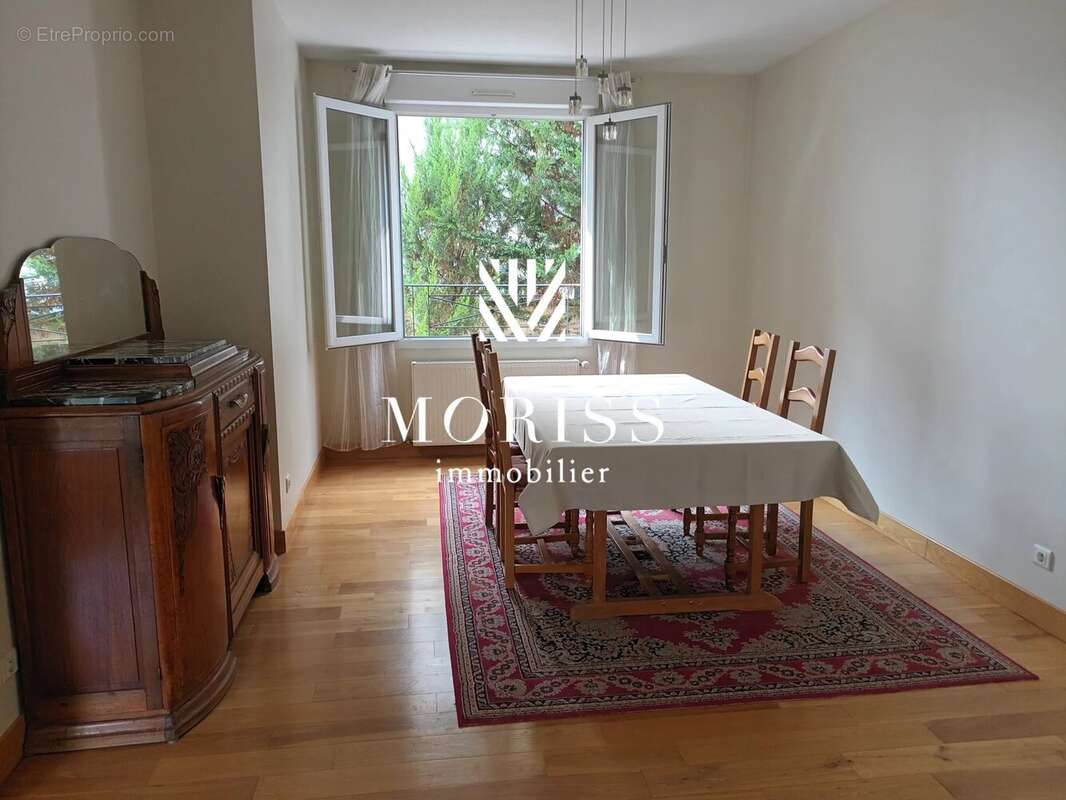 Maison à LE PERREUX-SUR-MARNE