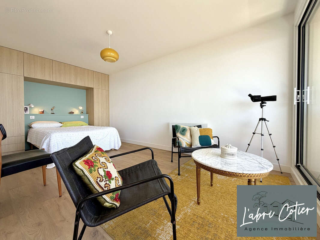 Chambre - Appartement à SAINT-HILAIRE-DE-RIEZ
