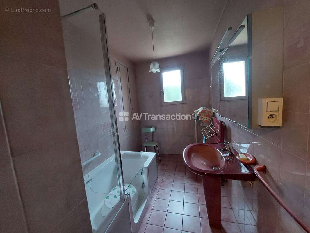 Maison 83 m² à Vaiges  - photo 13