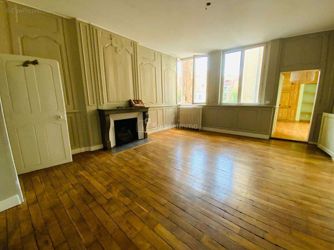 Bel appartement sur cour plein centre - photo 8