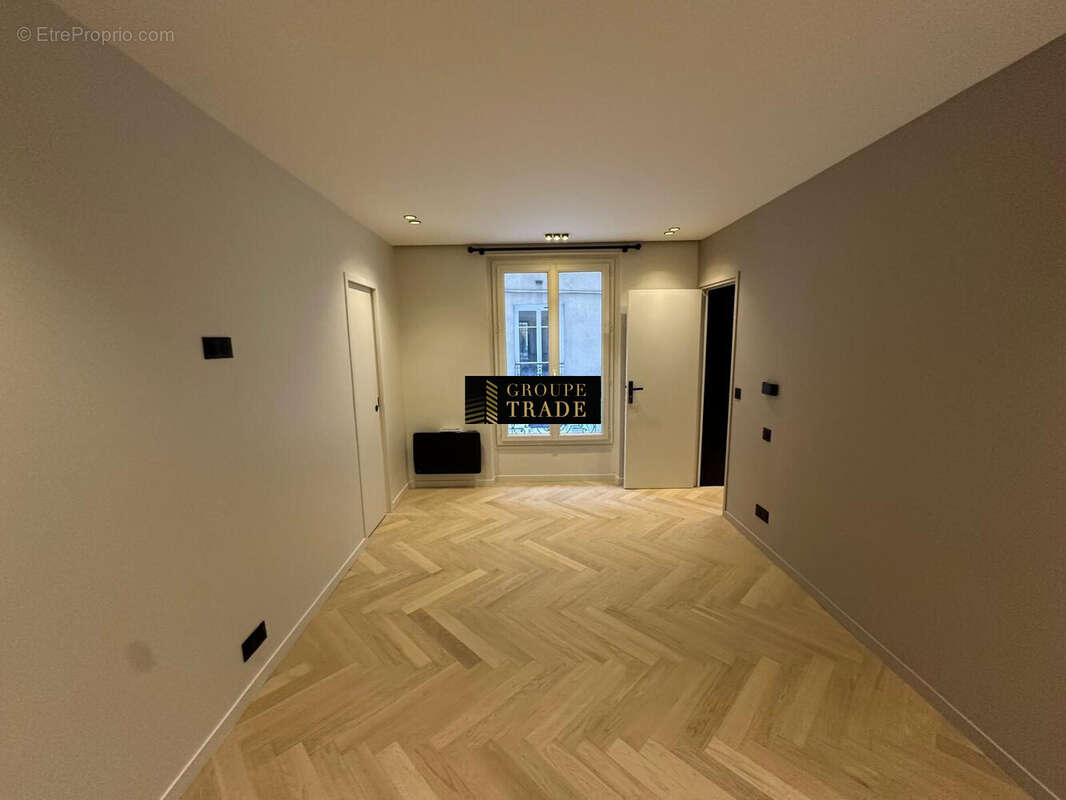 Appartement à PARIS-9E